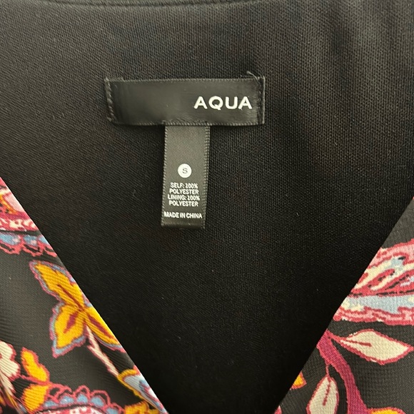 AQUA TOP/ S/ BNWOT🤍 - Picture 2 of 6